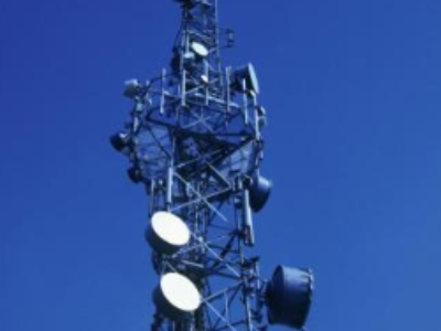 Le Conseil de Paris adopte la charte sur les antennes-relais