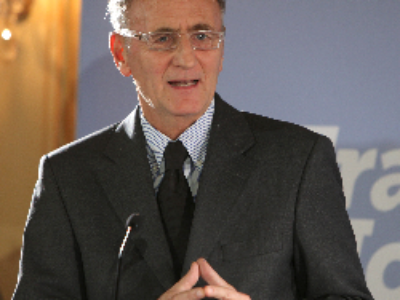 André Vallini propose la création d’une “commission bicamérale”