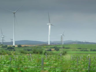 EDF EN installe des éoliennes furtives à Perpignan