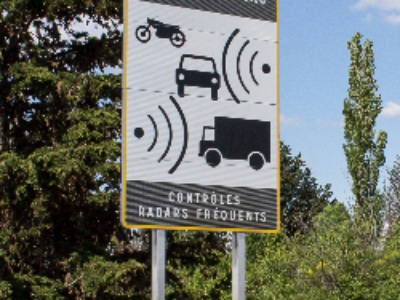 Les premiers “vrais faux” radars font leur apparition sur les routes