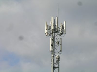 Antennes-relais : un décret étend le champ du régime de déclaration préalable